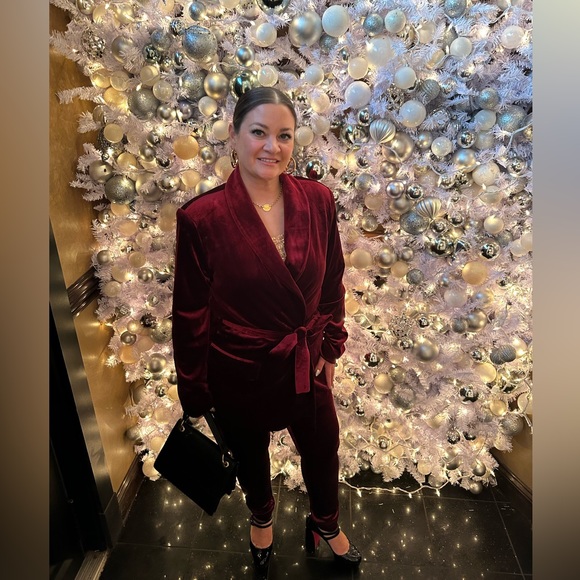 Meet your Posher, Tanya - Picture 3 of 3